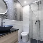 Perfect For Groups And Families, Suitable For Six In Bilbao