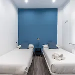 Perfect For Groups And Families, Suitable For Six In Apartman Bilbao