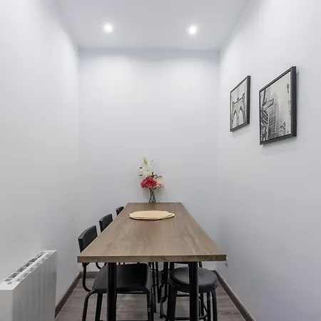 Apartmán Perfect For Groups And Families, Suitable For Six In *