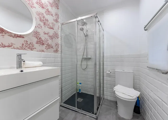 Perfect For Groups And Families, Suitable For Six In Appartamento